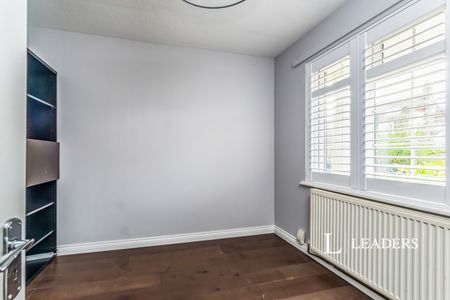 property to rent Croham Park Avenue, South Croydon, CR2 - Photo 3