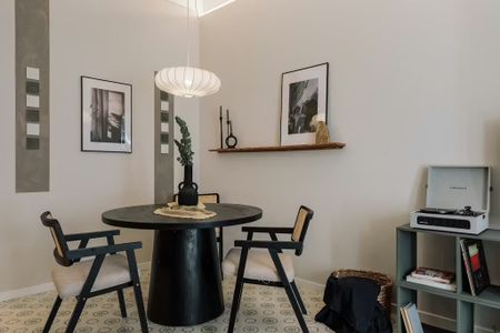 Carrer Gran de Gràcia, Barcelona, Catalonia 08012 - Photo 2