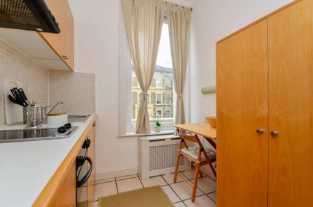 Flat 12 Penywern Road, Earls Court SW5 9SX - Photo 3