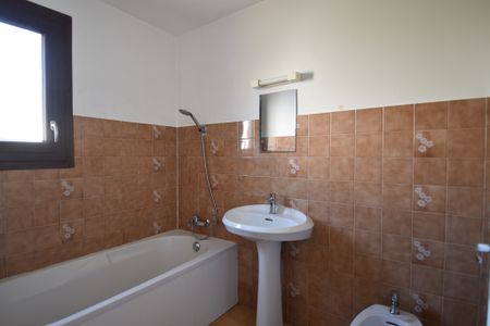 Location Appartement 3 pièces 57m² FREJUS 83600 - Photo 5
