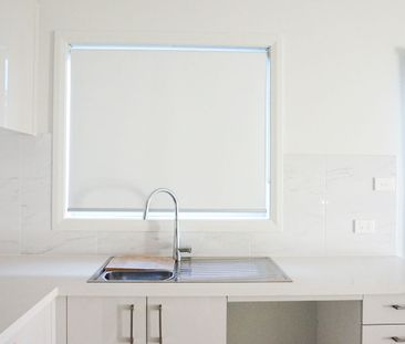 Modern 1-Bedroom Granny Flat in a Prime Location - Photo 2