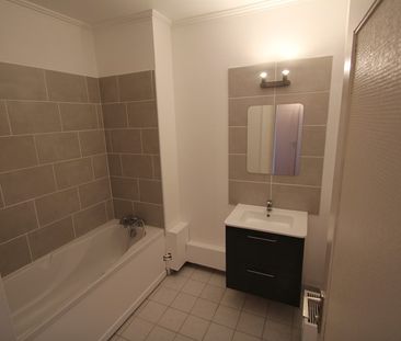 Location Appartement 3 pièces 61m² - Photo 5