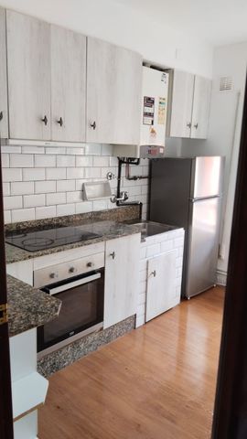 Alquiler de piso en Calle San Xuan Bautista de la Salle, 7 - Photo 4