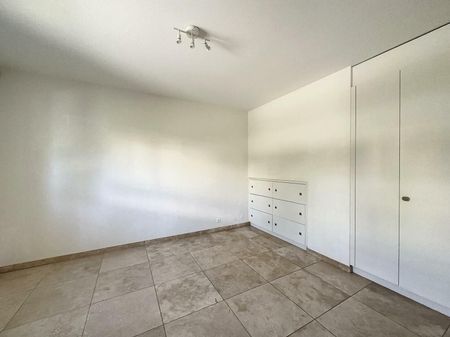 HIGH-STANDING VILLA - Photo 5