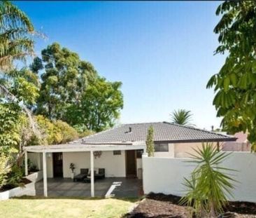 Victoria Park - Photo 6