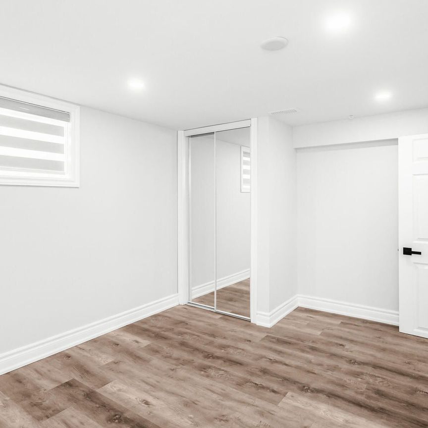 For Lease - 313 Ashbury Road Unit# Lower, Oakville, Ontario - Photo 1