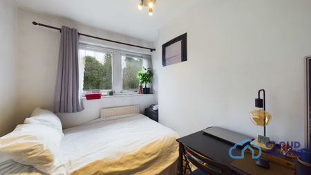 RM4 Taeping Street | Isle of Dogs | London | E14 9UT - Photo 3