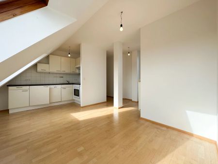2-Zimmer DACHGESCHOSS-Wohnung inkl. TERRASSE nahe KUTSCHKERMARKT | 5 min Fußweg zur U6 Station Michelbeuern AKH - Photo 5