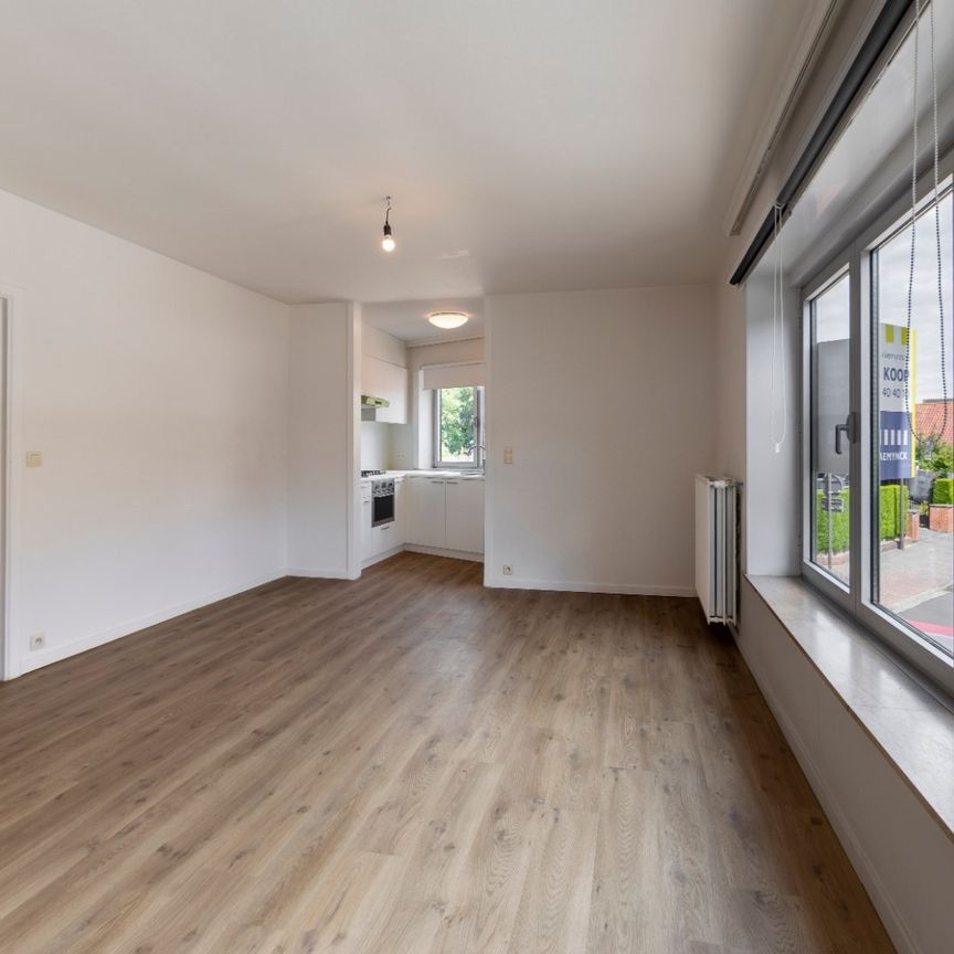 Gezellig twee-slaapkamerappartement in centrum Tielt! - Foto 1