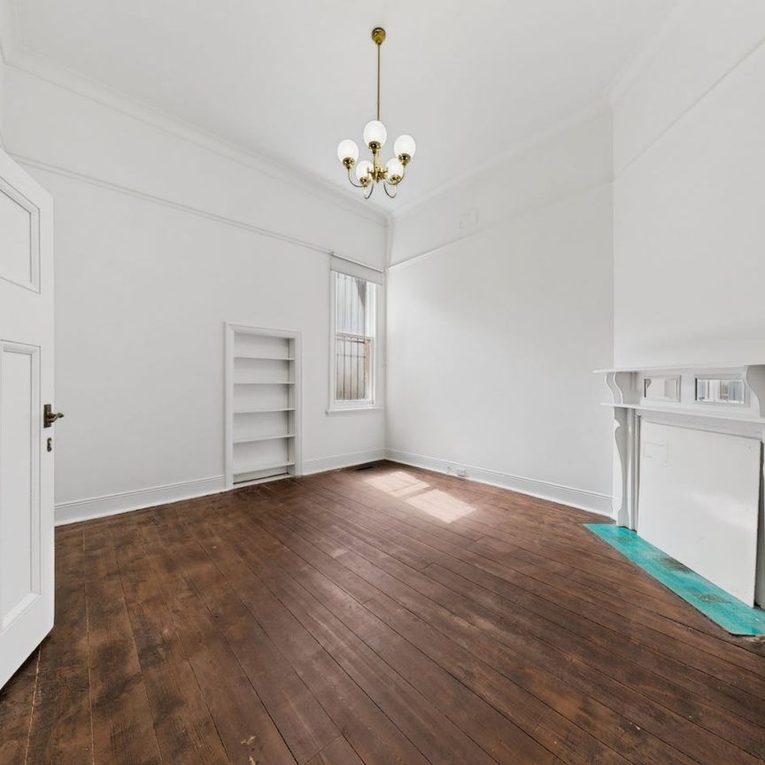 Period Home with Exceptional Space in the Heart of St Kilda - Photo 1
