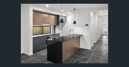 Modern Family Home in Sought-After Greenbank Estate (Break Lease – Rent to Increase to $650 per week from 08/01/2026) - Photo 4