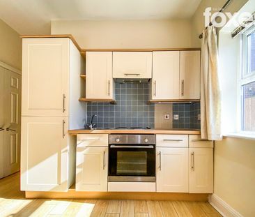 1 bed studio flat to rent in Ground Floor Flat, 4 Lansdowne Road - Photo 1