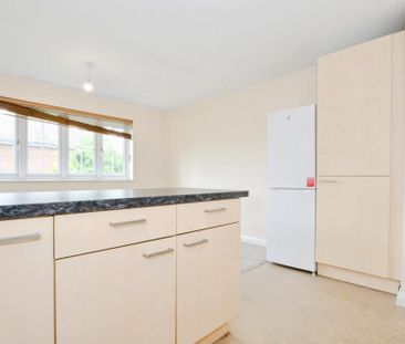 1 bedroom flat to rent - Photo 6