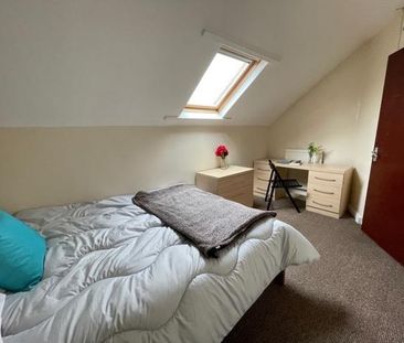 9 bedroom house to rent - Photo 1