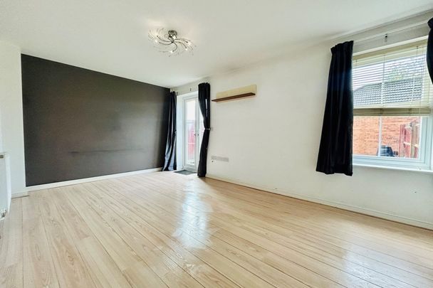 Thames Way - Photo 1