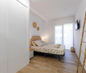 Piso de alquiler en Calle Gigantes y Cabezudos, 9, Villamartín - La... - Photo 2