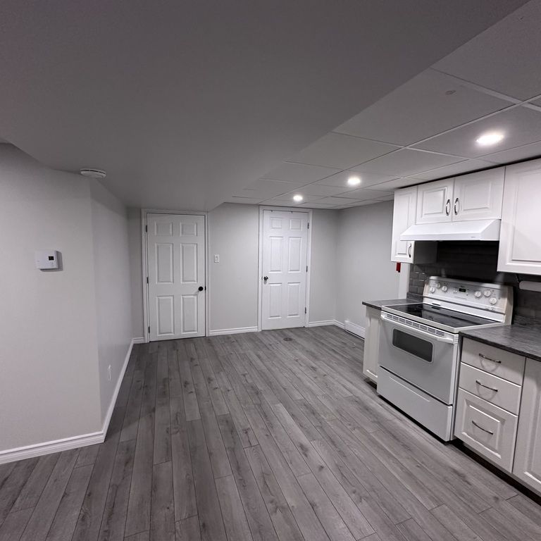 3½ à Louer –Tout Inclus-Stationnement - Photo 1
