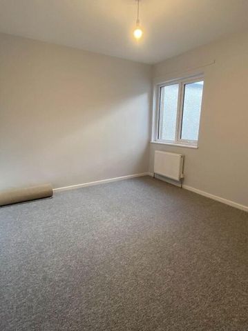 16 Main Street, Ballintoy, Ballycastle, BT54 6LX - Photo 3