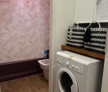4 bedroom semi-detached house to rent - Photo 5