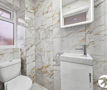 1 bedroom property to rent - Photo 2