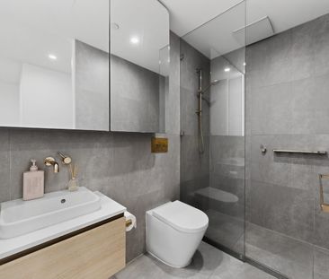 Comfort and Convenience on Mt Alexander Road - Photo 2