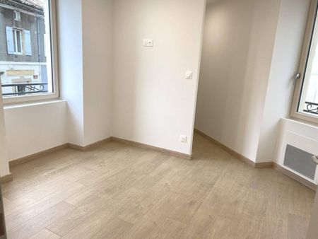 Location appartement 2 pièces 33.2 m² à Lachapelle-sous-Aubenas (07200) - Photo 5