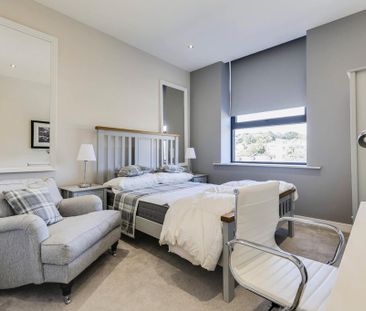 3 bedroom flat to rent - Photo 5