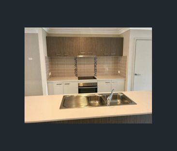 39 Gaynor Road, Banyo, Qld 4014 - Photo 5