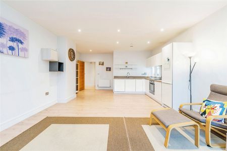 High Street, Bracknell, Berkshire, RG12 - Photo 2