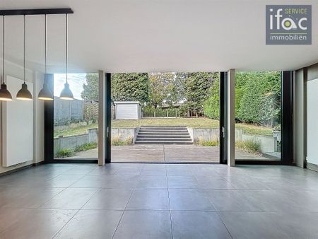 Uitstekend gelegen woning met 4 slaapkamers en 2 badkamers - Foto 4