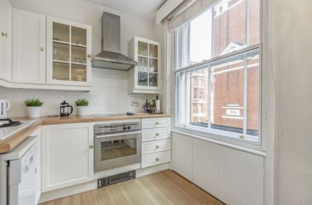 Little Russell Street, WC1A, London - Photo 5