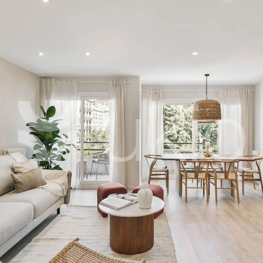 Apartamento de alquiler en Carrer de Muntaner, Sant Gervasi- Galvany - Photo 1