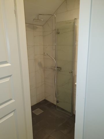 Nordkroksvägen, Vargön - Photo 3