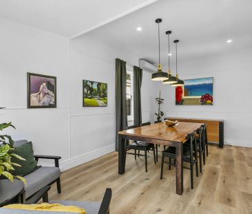 Timeless charm in the heart of Newport - Photo 6