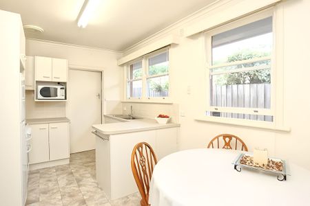 Unit 4/1 Outlook Drive, Camberwell. - Photo 4