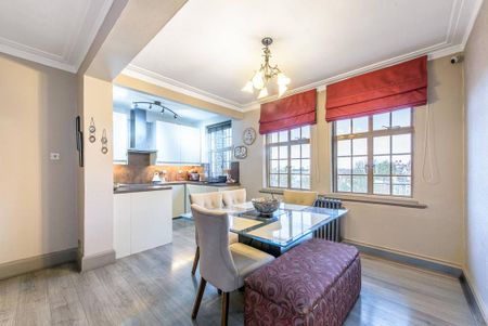 3 bedroom flat to rent - Photo 2