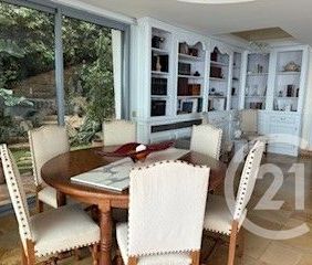 Location Appartement 3 pièces 124m² NICE 06300 - Photo 2
