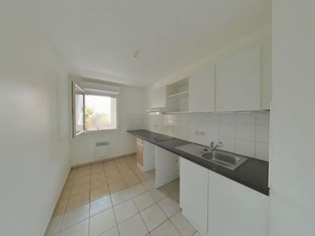 Location Appartement 2 pièces 47m² ROMANS SUR ISERE 26100 - Photo 3