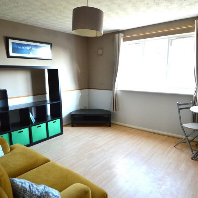 2 bedroom property to rent - Photo 1