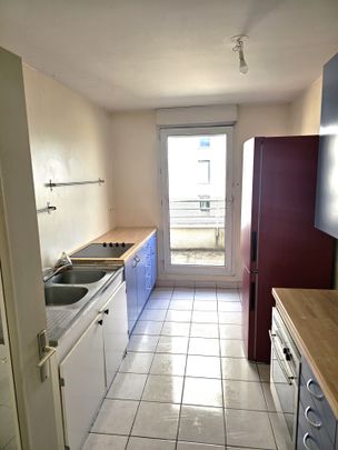 T2 NON MEUBLE - BALCON PARKING - CHARPENNES - Photo 1