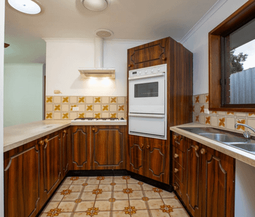 308 Bimbadeen Avenue, East Albury, NSW 2640 - Photo 3