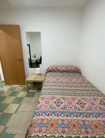 Apartamento de alquiler en Calle Abogado Federico Orellana Toledano, 11, Girón - Las Delicias - Photo 2