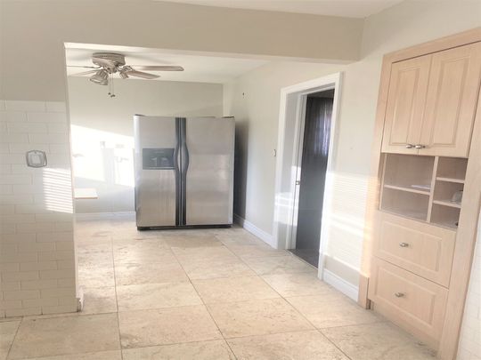 For Lease - 7 Mango Drive Unit# Rm Main, Toronto, Ontario - Photo 1