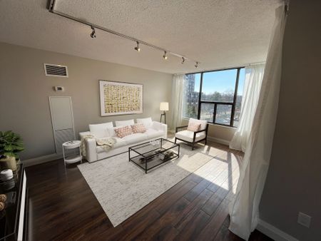 For Lease - 100 Quebec Avenue Unit# 402, Toronto, Ontario - Photo 3