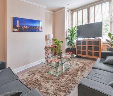 3 bedroom terraced house to rent - Photo 4