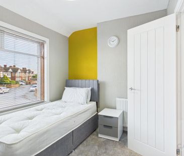 4 bedroom house of multiple occupation to rent - Photo 4