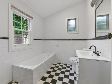 89A Wyralla Avenue, Epping NSW 2121 - House For Rent | Domain - Photo 3