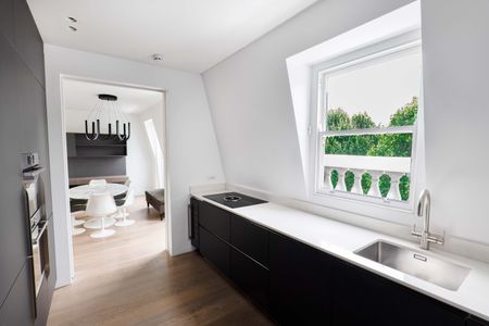 BILLS INCLUDED - One Bed Penthouse in Kensington, London W8 - Photo 4