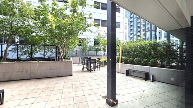 For Lease - 125 Peter Street Unit# 2410, Toronto, Ontario - Photo 1