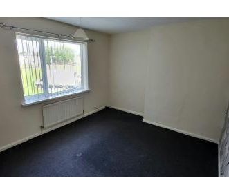 2 bedroom semi-detached house to rent - Photo 2